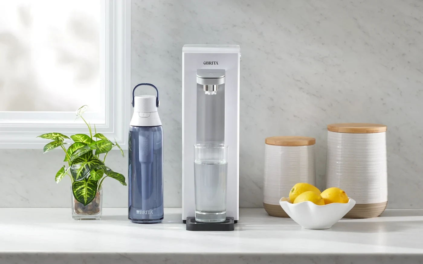 Brita Hub Compact Countertop Water Filter System – renters with tight counter space who still want a plug-in dispenser