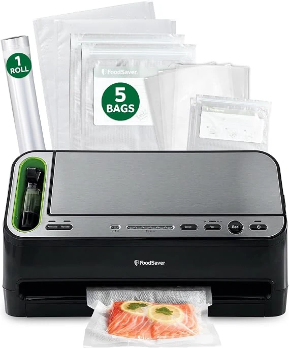 FoodSaver V4400 2-in-1 Vacuum Sealer Machine – meal preppers who want automatic bag and moisture detection plus built-in roll storage for frequent freezer batches
